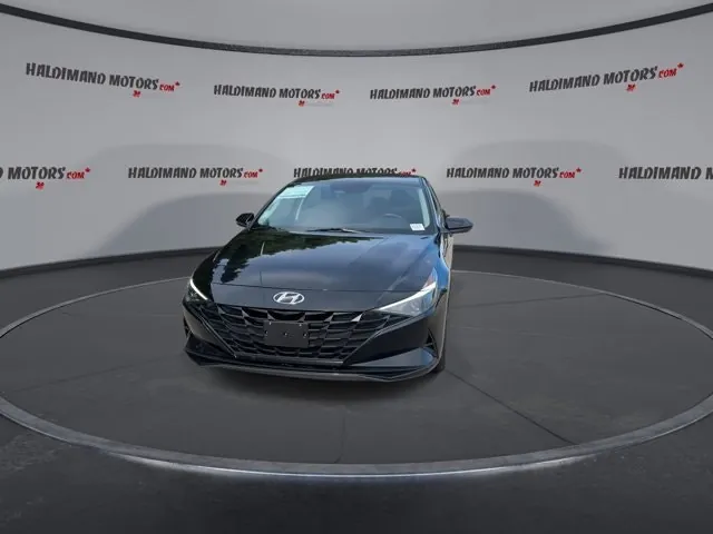Hyundai Elantra 2022 photo 3