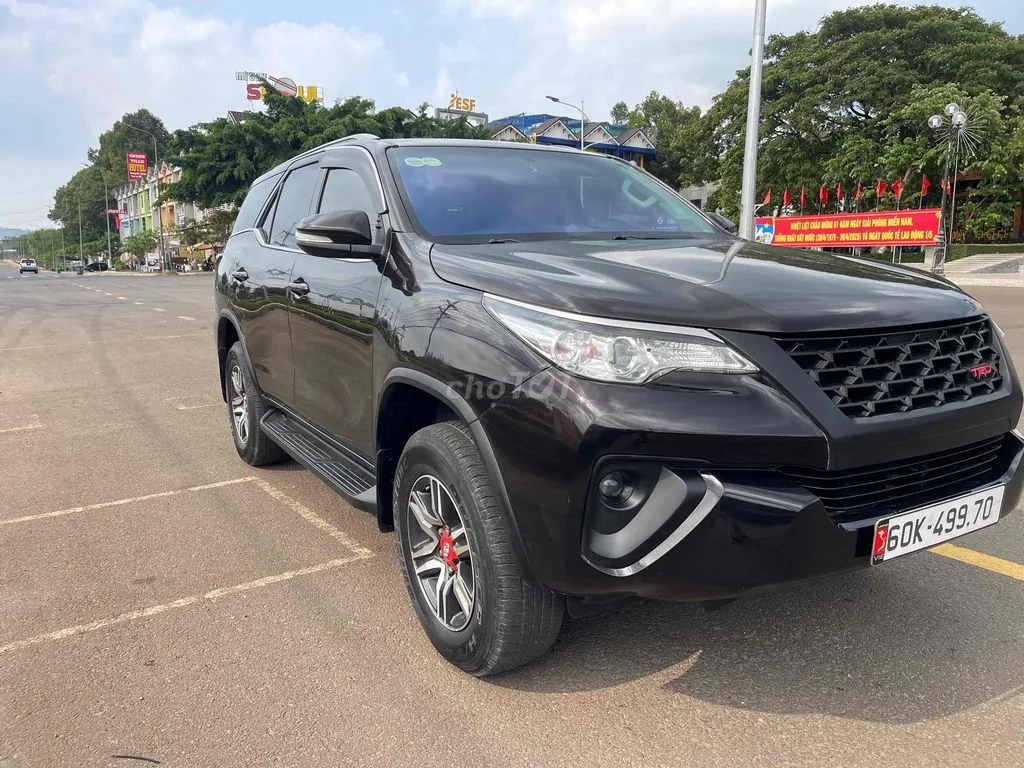 Toyota Fortuner 2017 photo 2