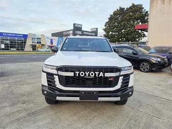 Toyota Land Cruiser 2024 photo 5