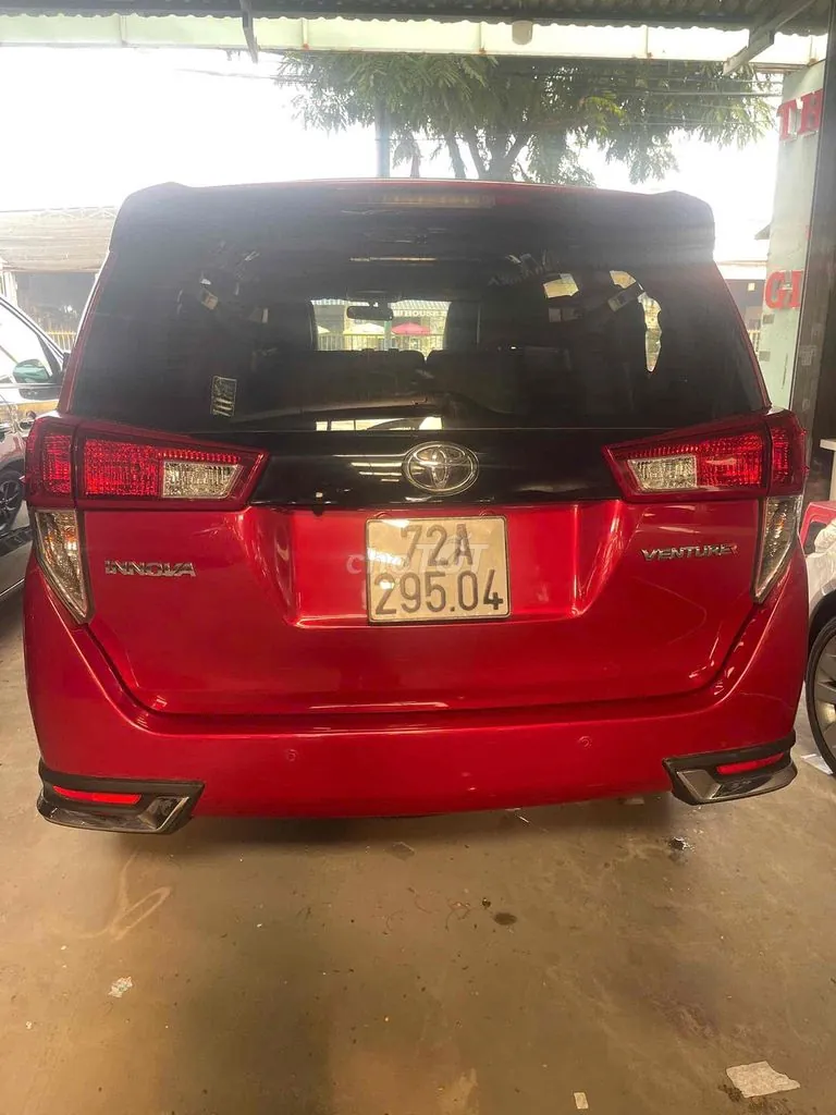 Toyota Innova 2018 photo 4