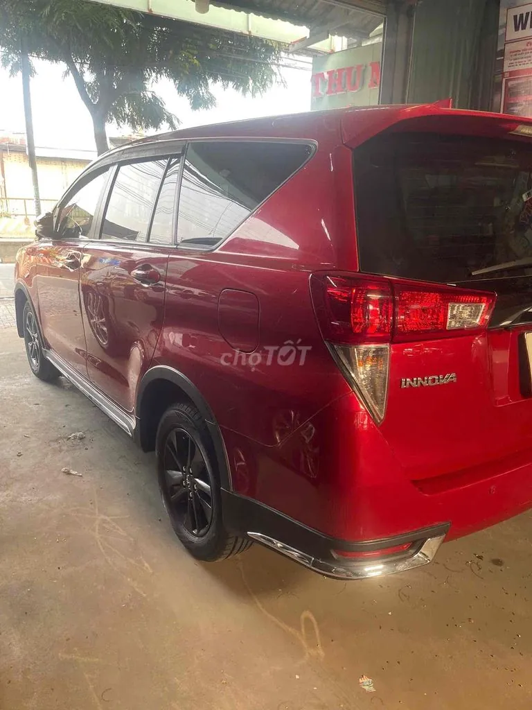 Toyota Innova 2018 photo 2