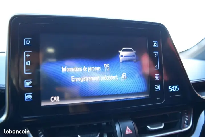 Toyota C-Hr 2017 photo 5