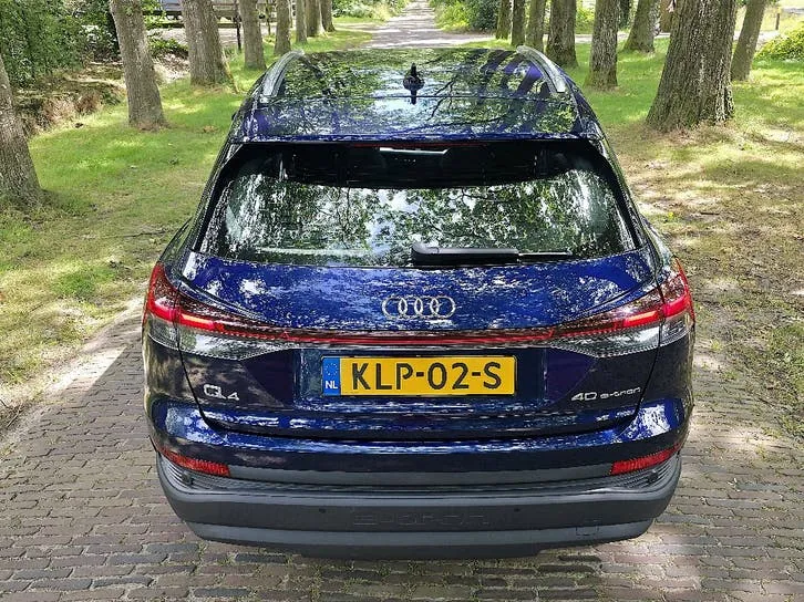 Audi Q4 2023 photo 3