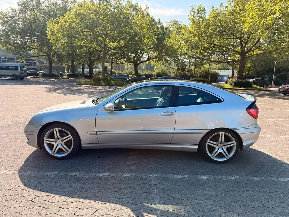 Mercedes-Benz C320 Amg Designo