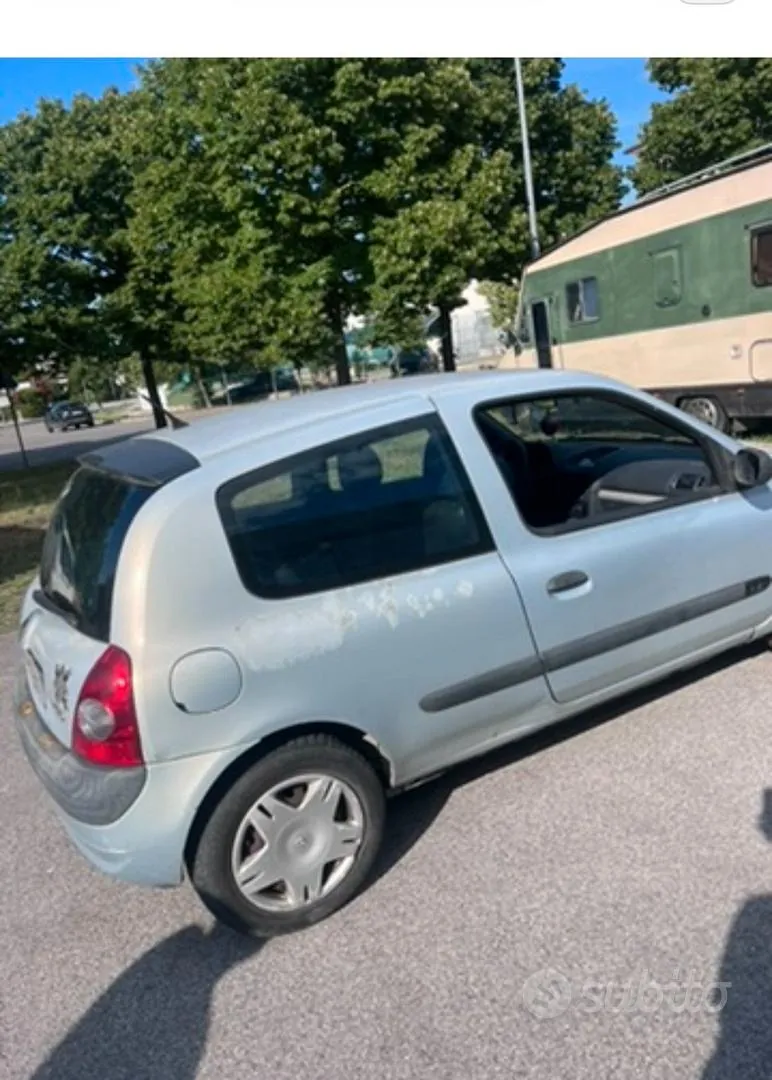 Renault Clio 2003 photo 3