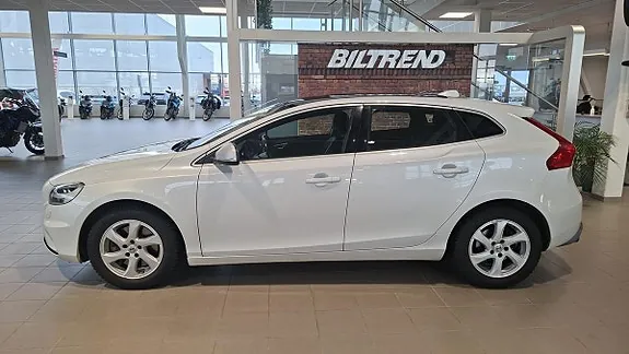 Volvo V40 2017 photo 2