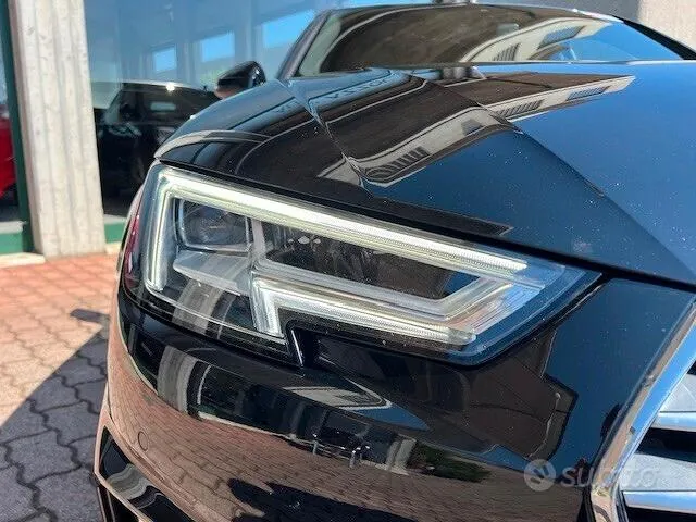 Audi A4 2018 photo 3