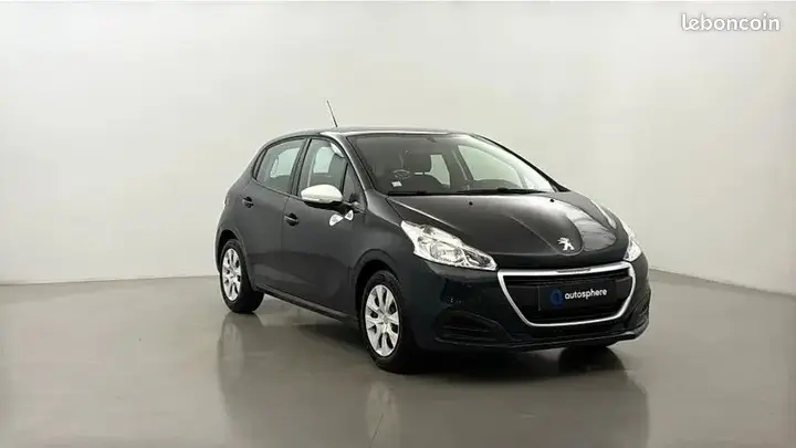 Peugeot 208 2019 photo 3