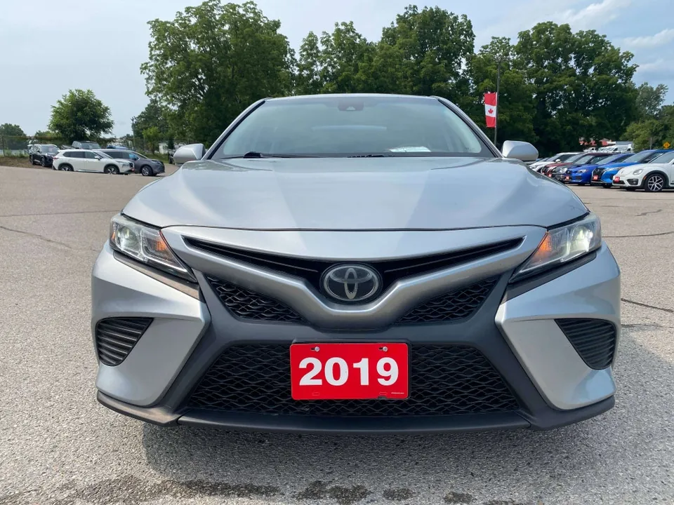 Toyota Camry 2019 photo 4
