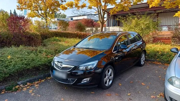 Opel Astra J