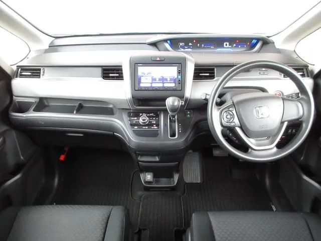 Honda Freede+ G 2017 photo 3