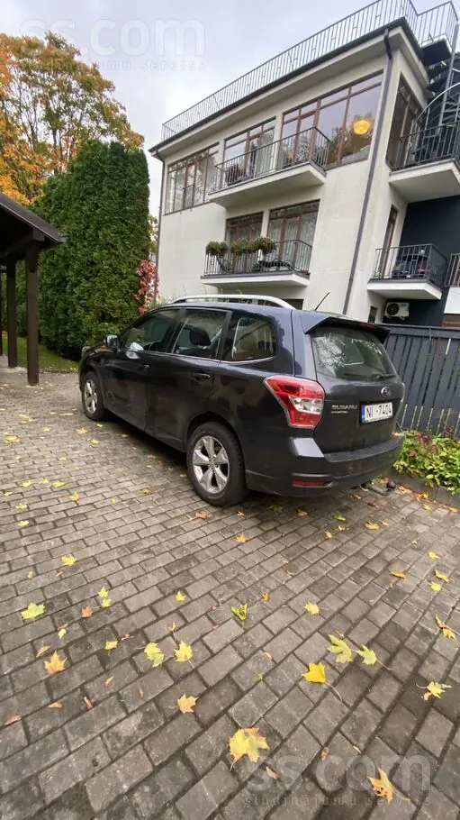 Subaru Forester 2015 photo 2
