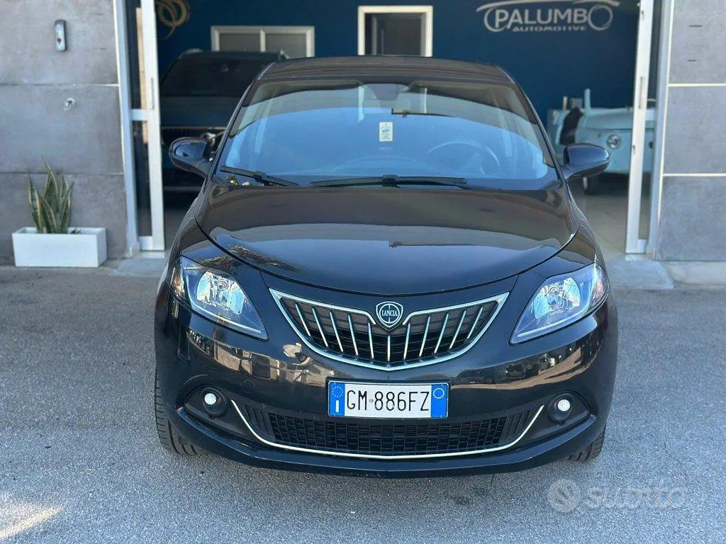 Lancia Ypsilon 2023 photo 2