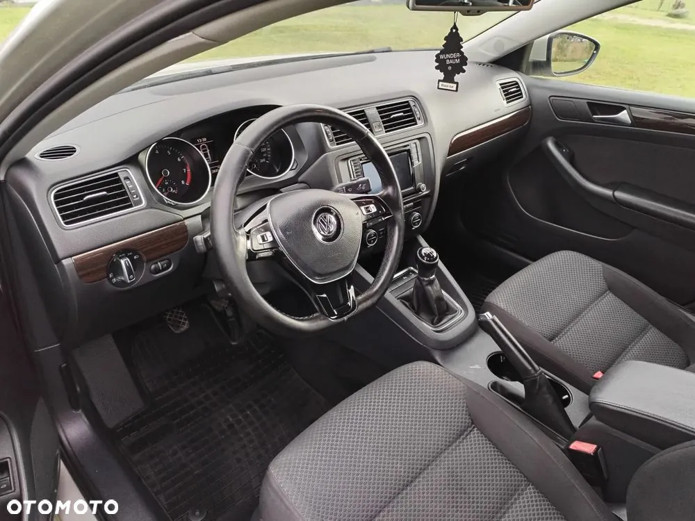 Volkswagen Jetta 2015 photo 5