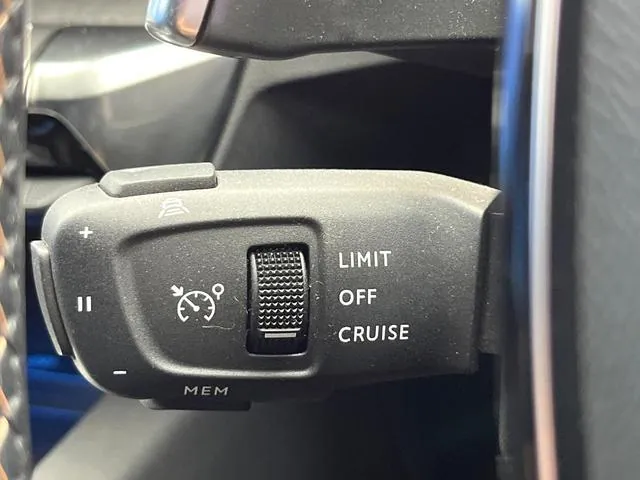 Peugeot 308 2021 photo 4
