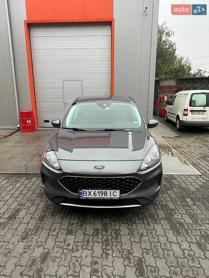 Ford Escape 2021 photo 3