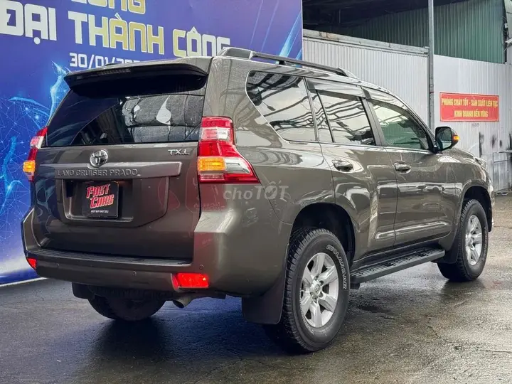 Toyota Land Cruiser Prado 2014 photo 4