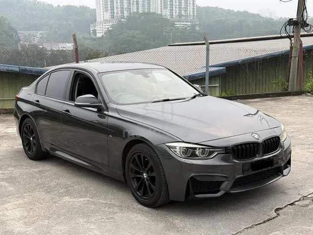 BMW 320I
