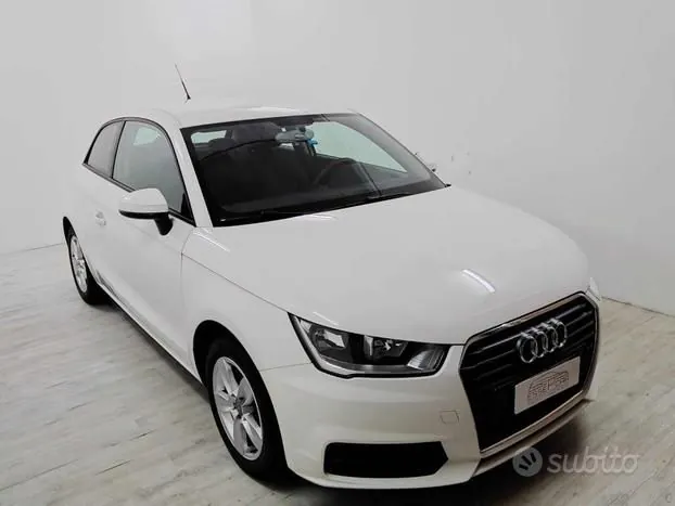 Audi A1 2015 photo 2