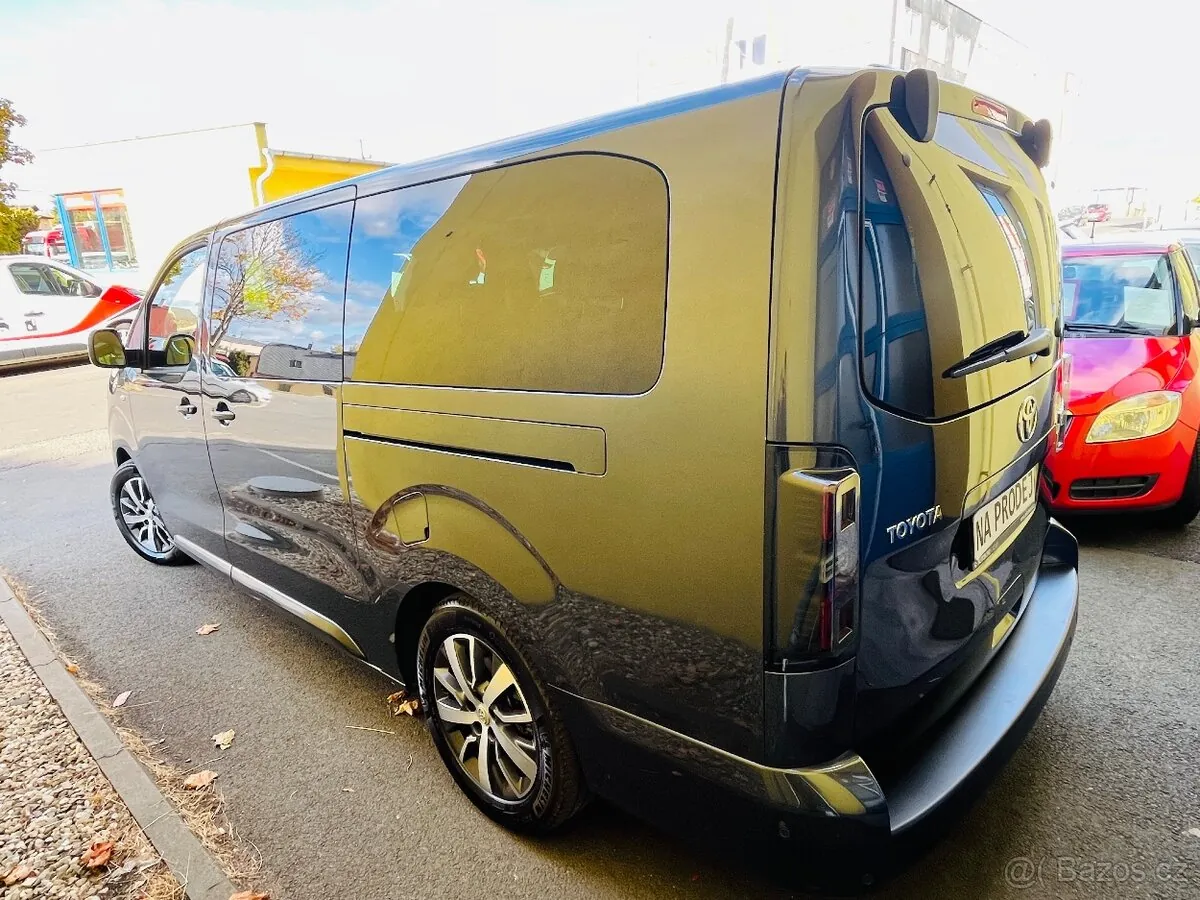 Toyota Proace Verso 1997 photo 4
