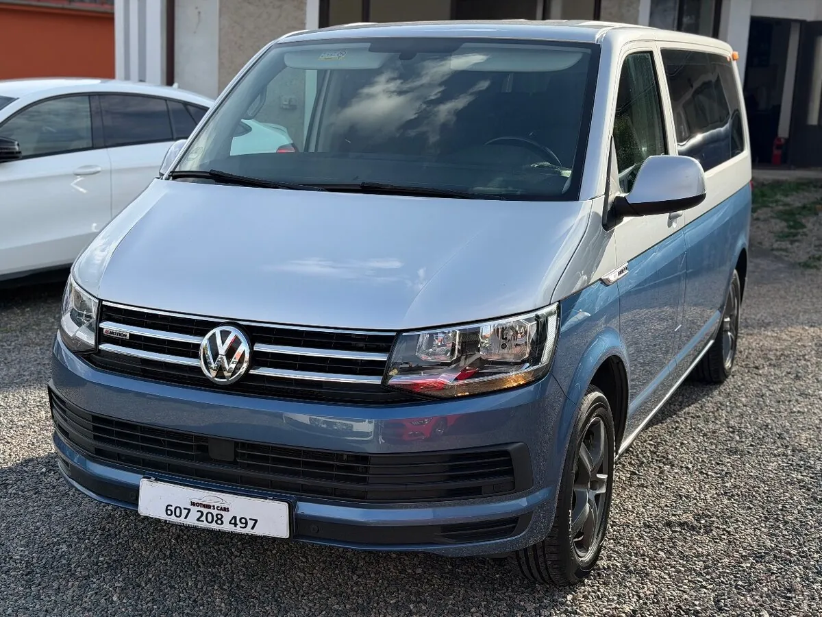 Volkswagen Caravelle 2017 photo 2