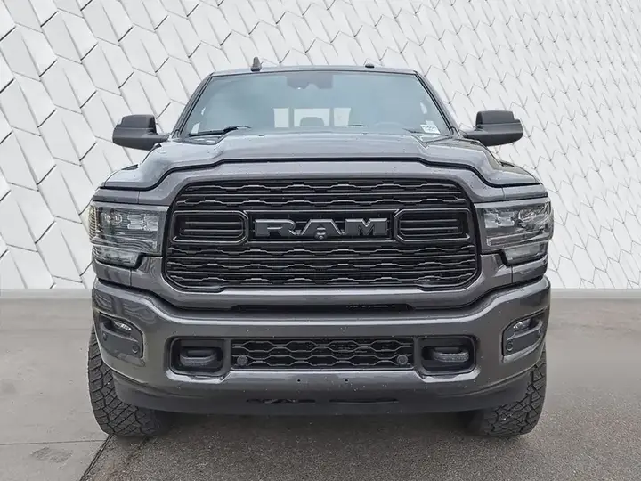 Ram 3500 2022 photo 2