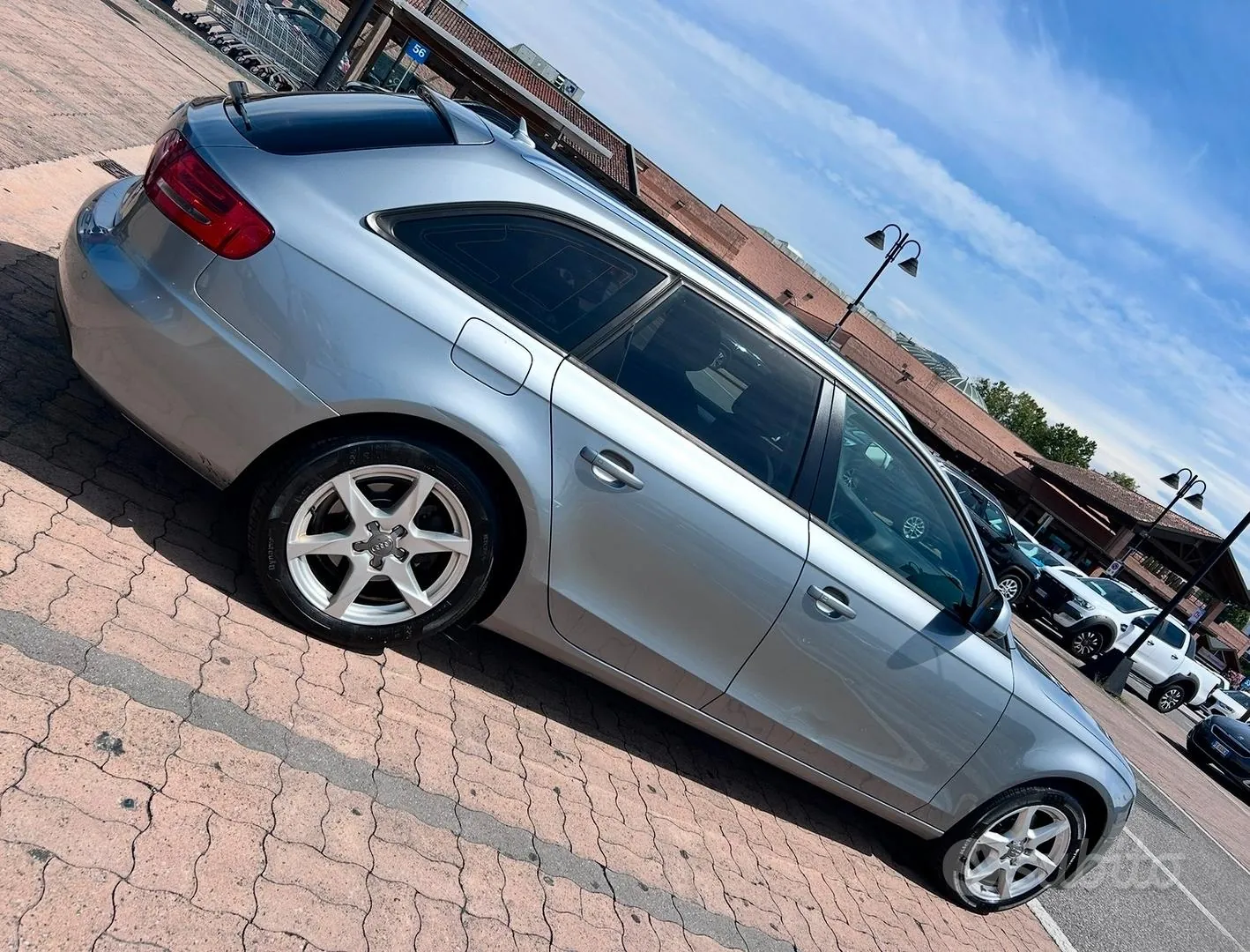 Audi A4 2009 photo 5