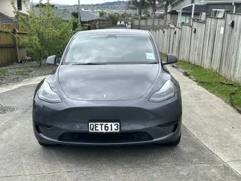 Tesla Model Y 2023 photo 5