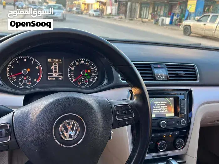 Volkswagen Passat 2013 photo 2