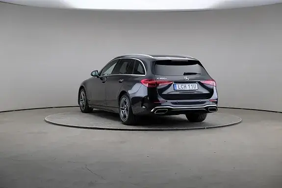 Mercedes-Benz C 300 E 2024 photo 2