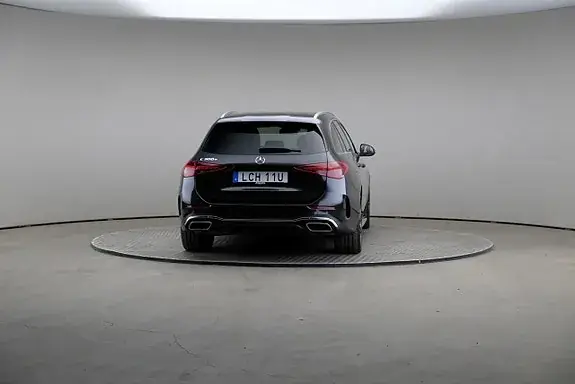 Mercedes-Benz C 300 E 2024 photo 5
