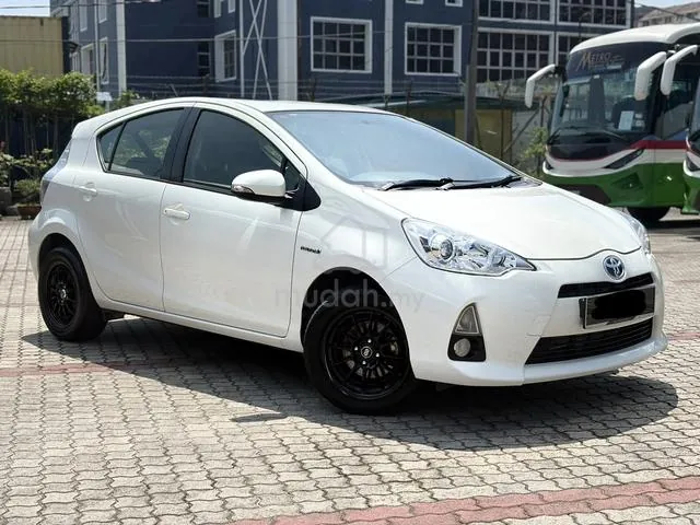 Toyota Prius C