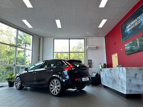 Volvo V40 2018 photo 4