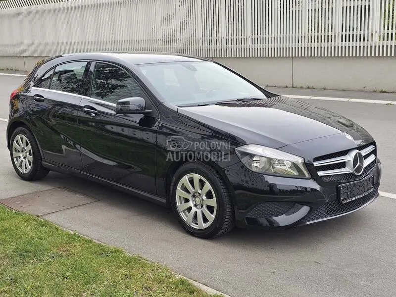 Mercedes-Benz A180 2014 photo 3