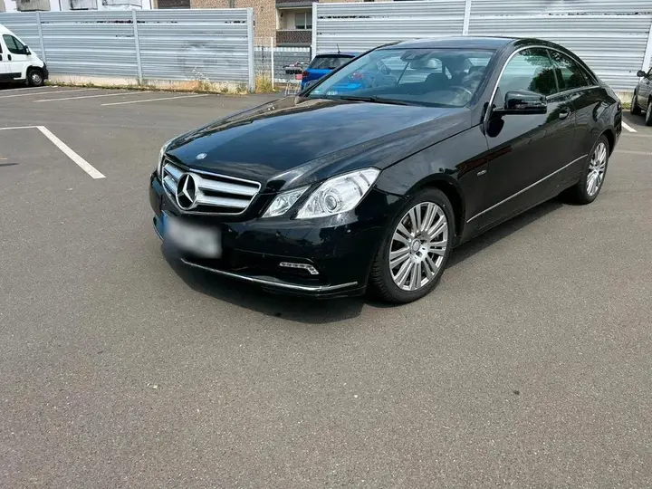 Mercedes-Benz E Coupé