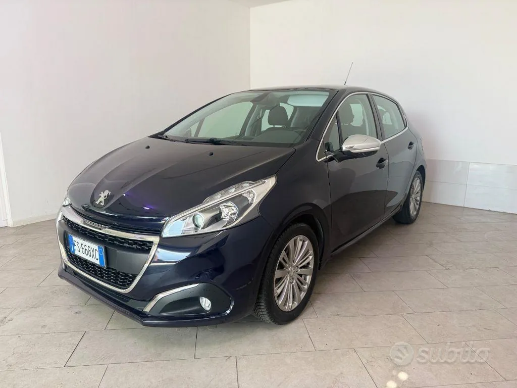 Peugeot 208 2018 photo 2