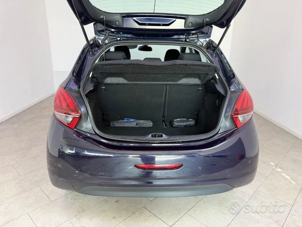 Peugeot 208 2018 photo 5