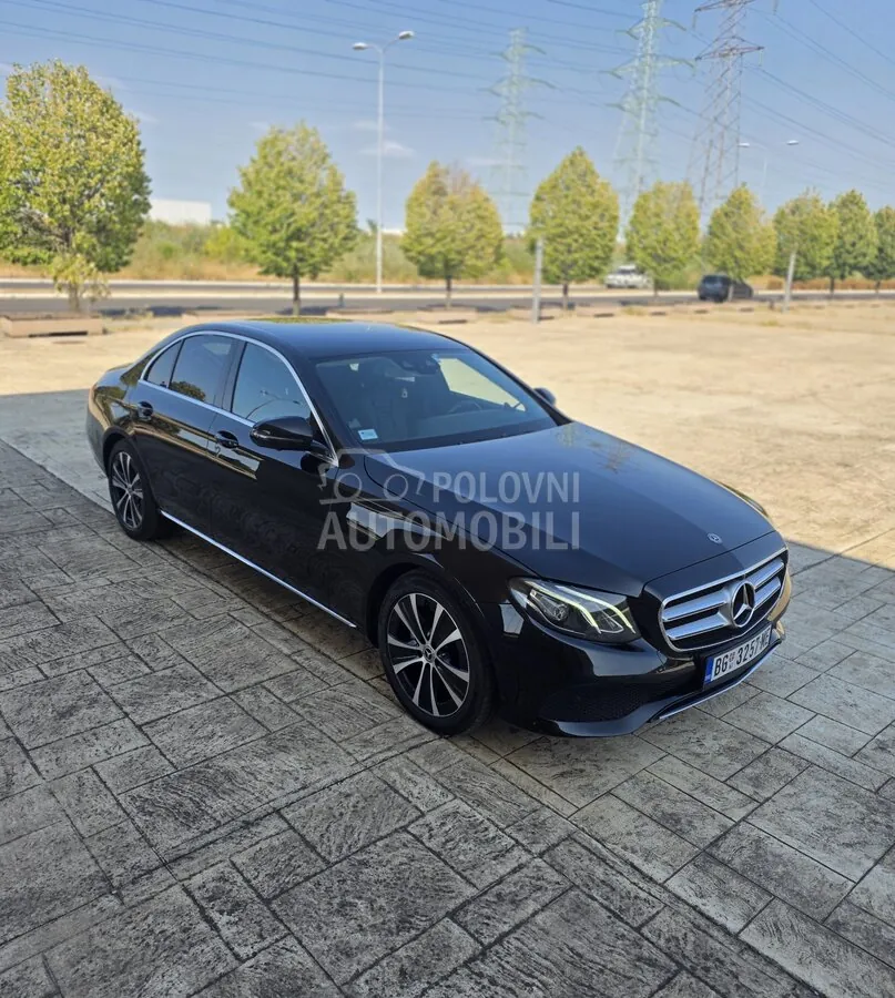 Mercedes-Benz E 220