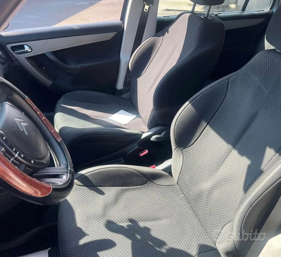 Citroen C4 Picasso 2017 photo 3