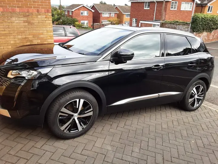 Peugeot 3008 2021 photo 2