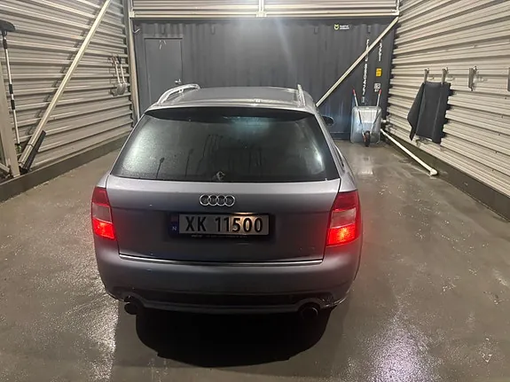 Audi A4 2004 photo 4