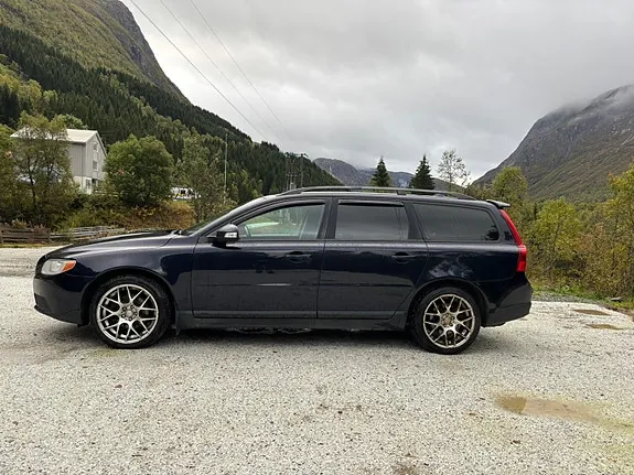 Volvo V70 2008 photo 2