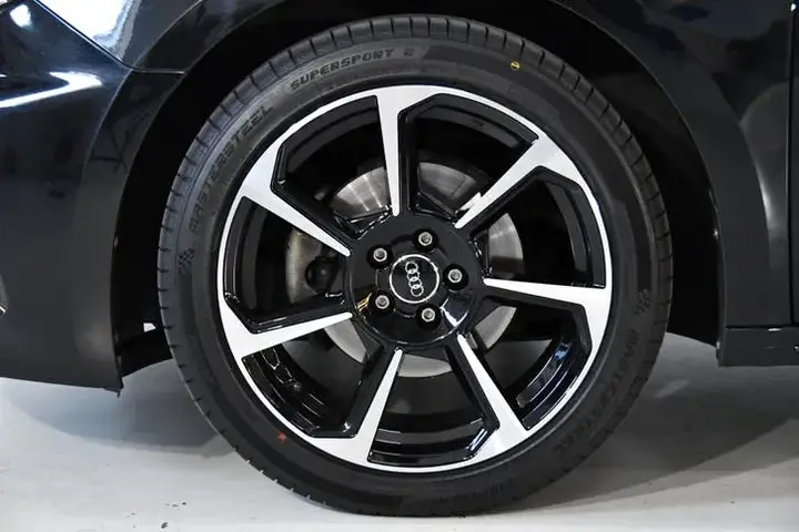 Audi A1 2020 photo 2