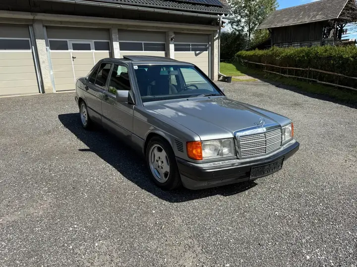 Mercedes-Benz 190