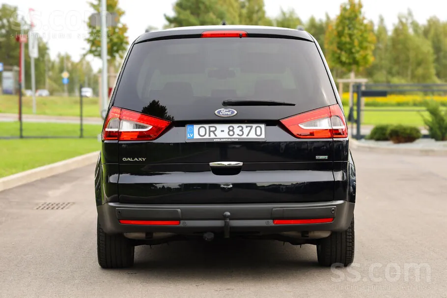 Ford Galaxy 2014 photo 5