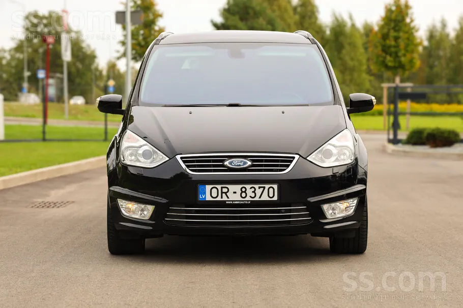 Ford Galaxy 2014 photo 2