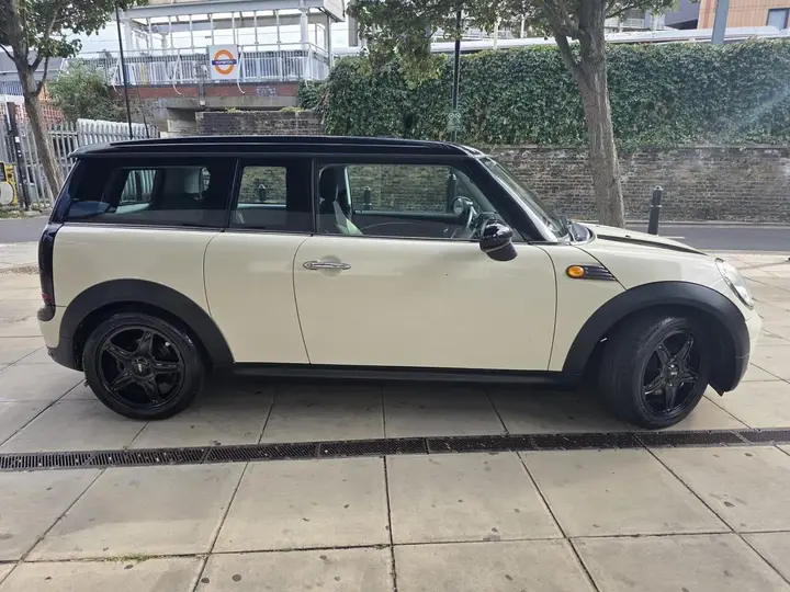 Mini Clubman 2009 photo 2