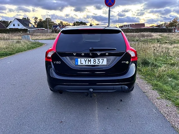 Volvo V60 2012 photo 5