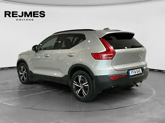 Volvo Xc40 2025 photo 2