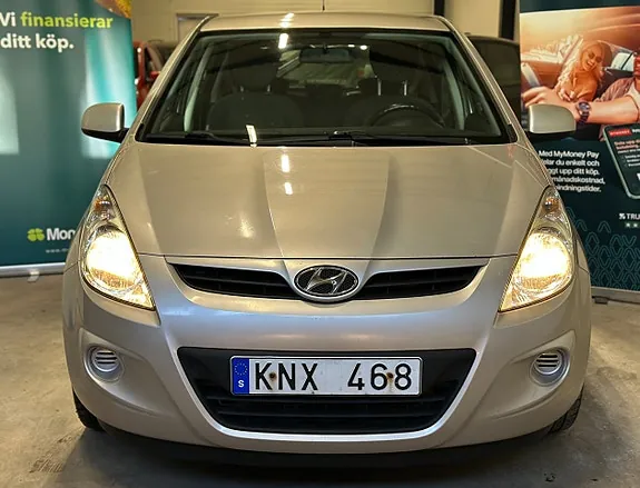 Hyundai I20 2010 photo 2